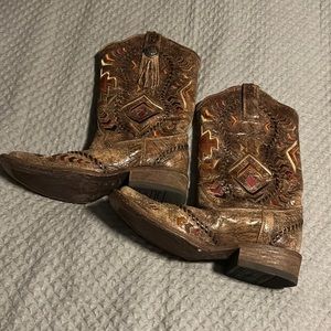 COPY - Adorable Corral boots!
